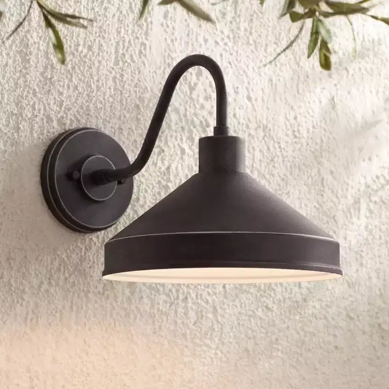 10 appliques murales extérieures modernes, idéales pour porche, façade de maison, conformes aux normes « dark sky », étanches, en fer avec finition métal noir.
